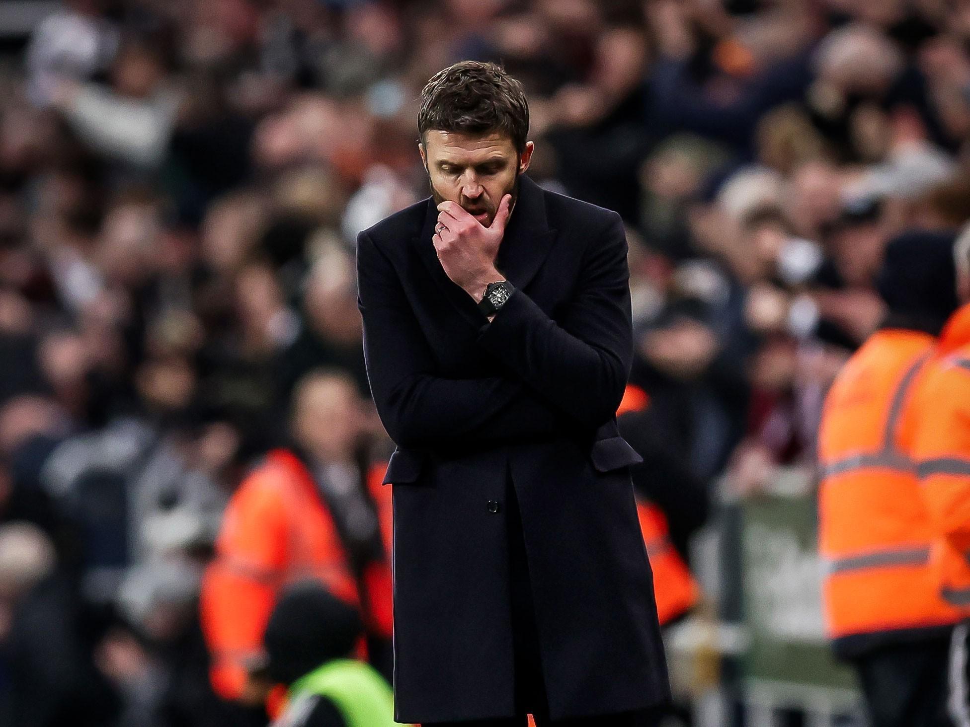 幸好维拉也输球了,曼联不敌纽卡但仍居第三