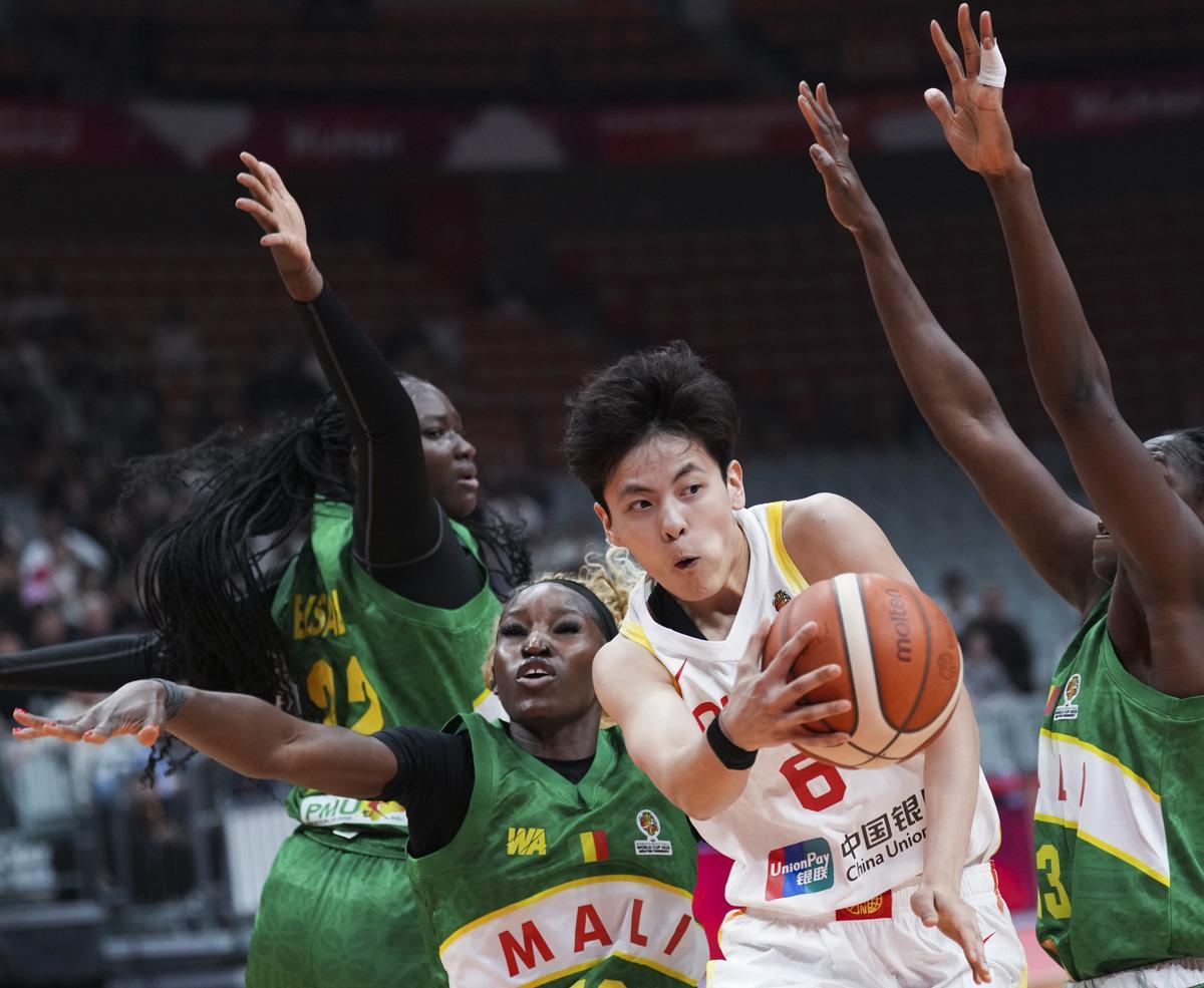 主场亮剑夺开门红!中国女篮81比68力克马里女篮,拿下世界杯资格赛首胜